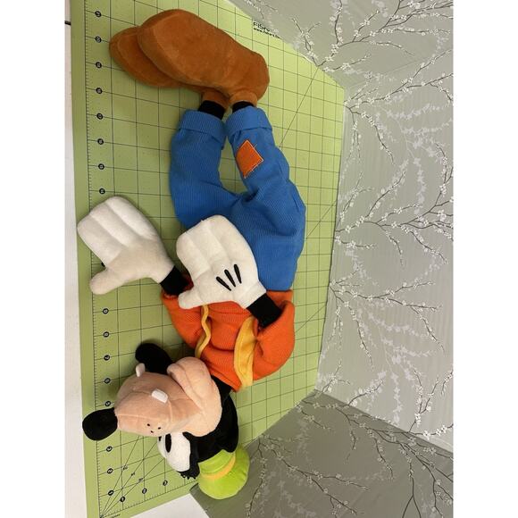 Disney Store Original Exclusive Plush 18" Goofy Stuffed Animal Mickey Mouse - Picture 5 of 9